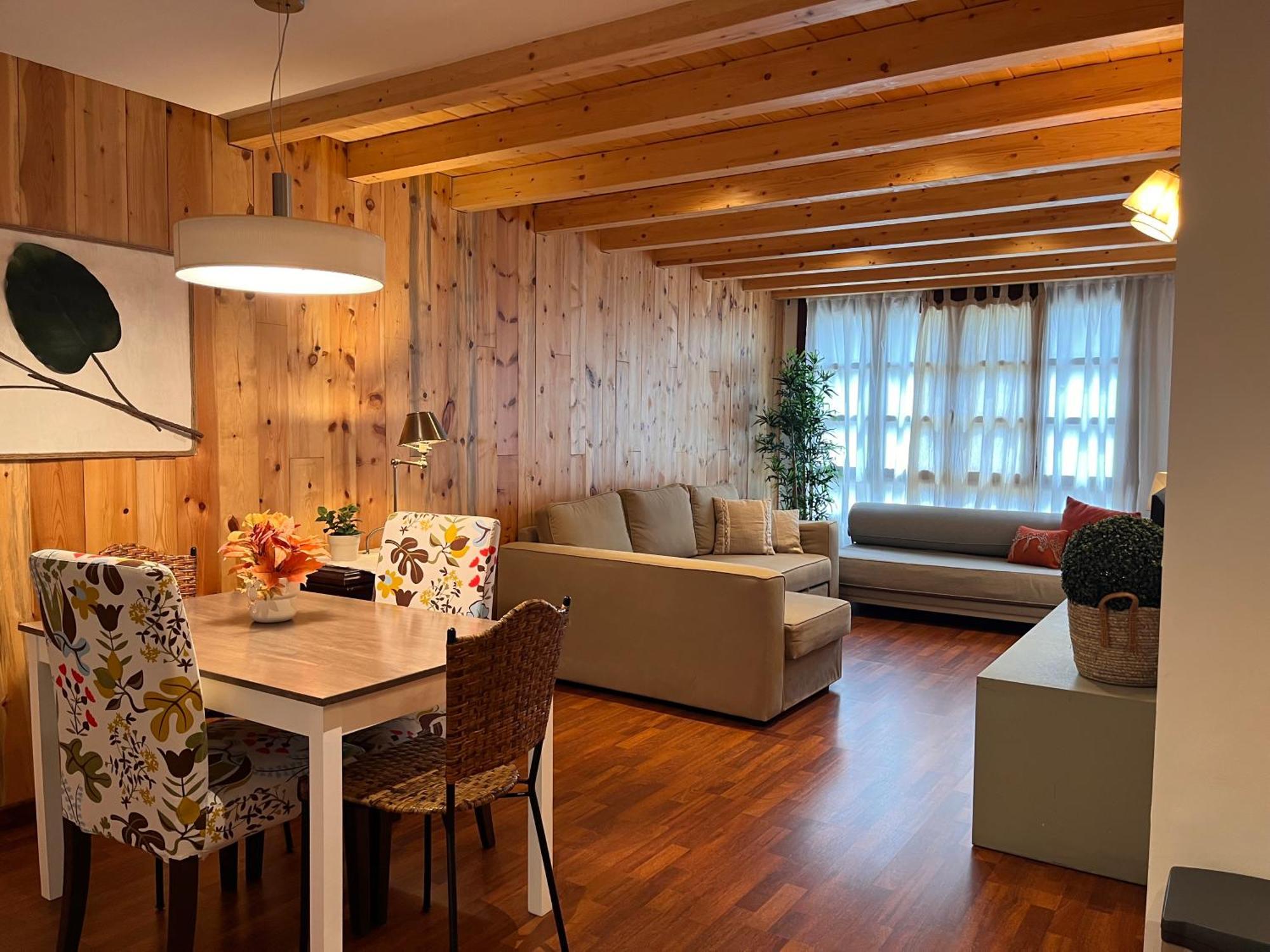 Luxury House Valencia D'Aneu Lejlighed Eksteriør billede