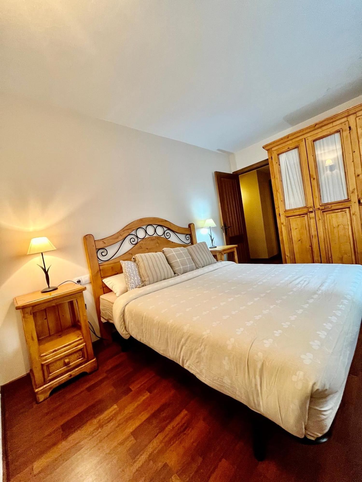 Luxury House Valencia D'Aneu Lejlighed Eksteriør billede