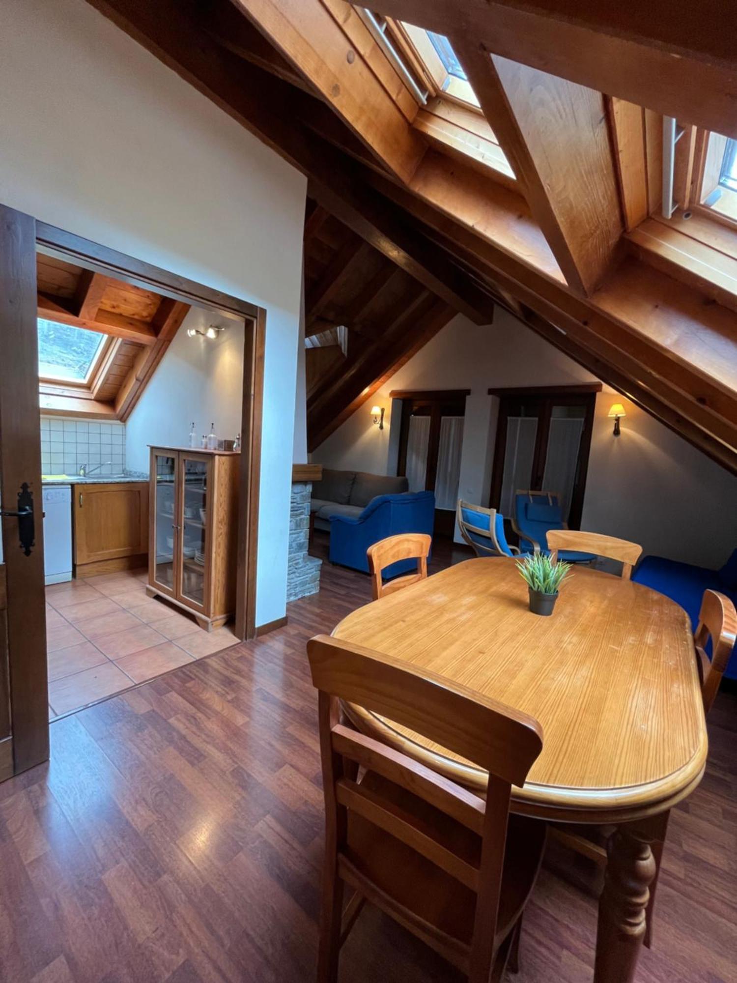 Luxury House Valencia D'Aneu Lejlighed Eksteriør billede
