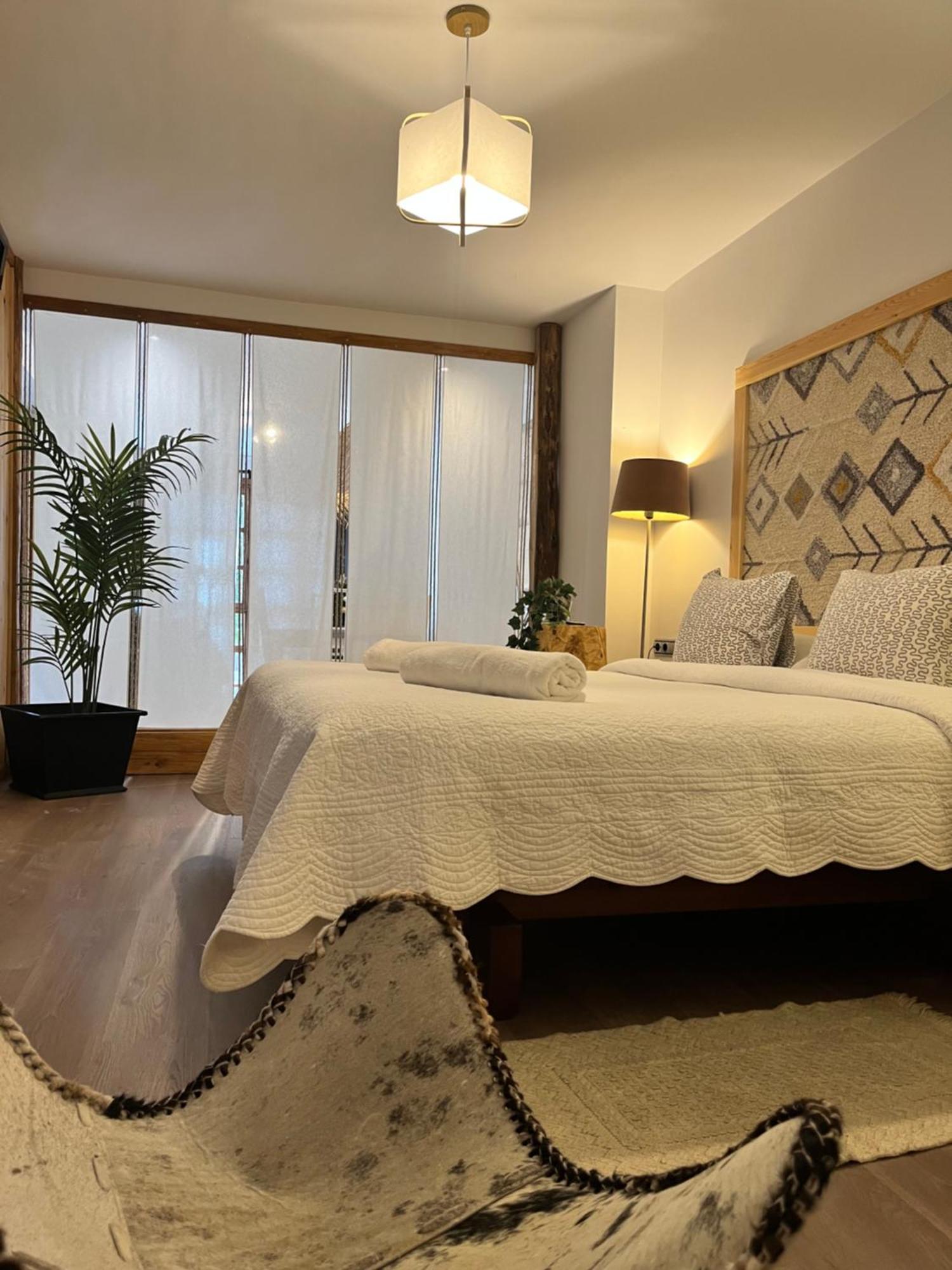 Luxury House Valencia D'Aneu Lejlighed Eksteriør billede