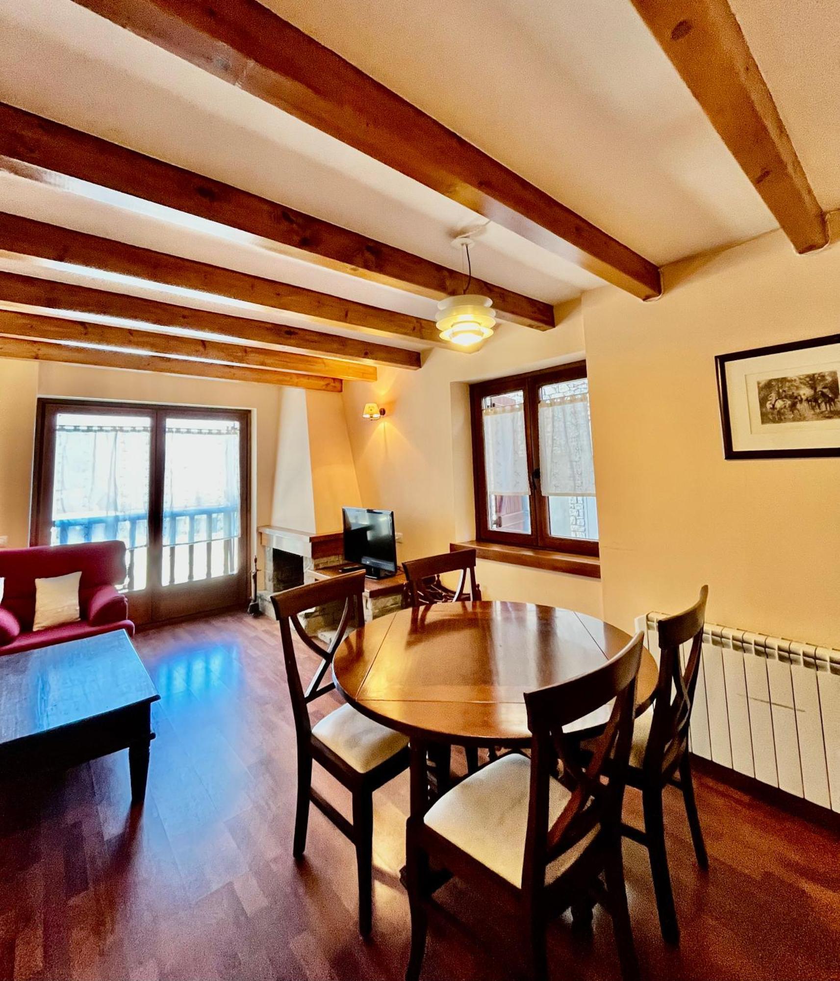 Luxury House Valencia D'Aneu Lejlighed Eksteriør billede